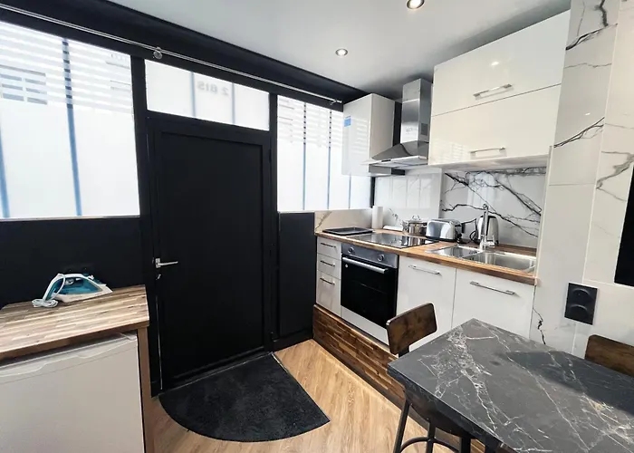 Urban Flat 172 - Pretty Flat Gaite Montparnasse Cinema